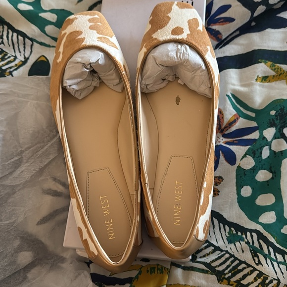 Nine West square toe flats - Picture 3 of 5